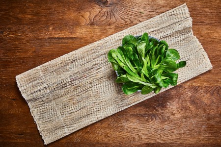 Feldsalat geputzt